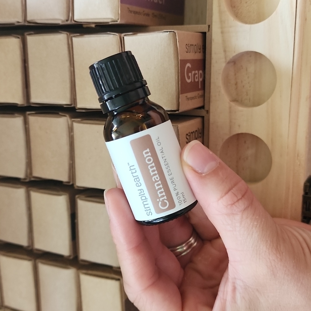 Simply Earth Cinnamon essential oil 15ml